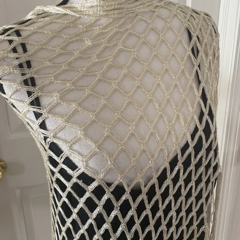 07:07- Beautiful Netted Shawl/Wrap